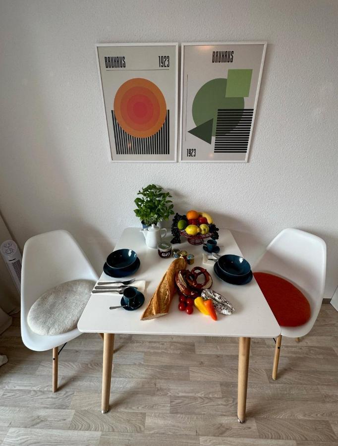 Stilvolles Und Modernes Appartement Mit Sonnigem Balkon In Flughafen- Und Messenaehe 31 Leinfelden-Echterdingen Luaran gambar