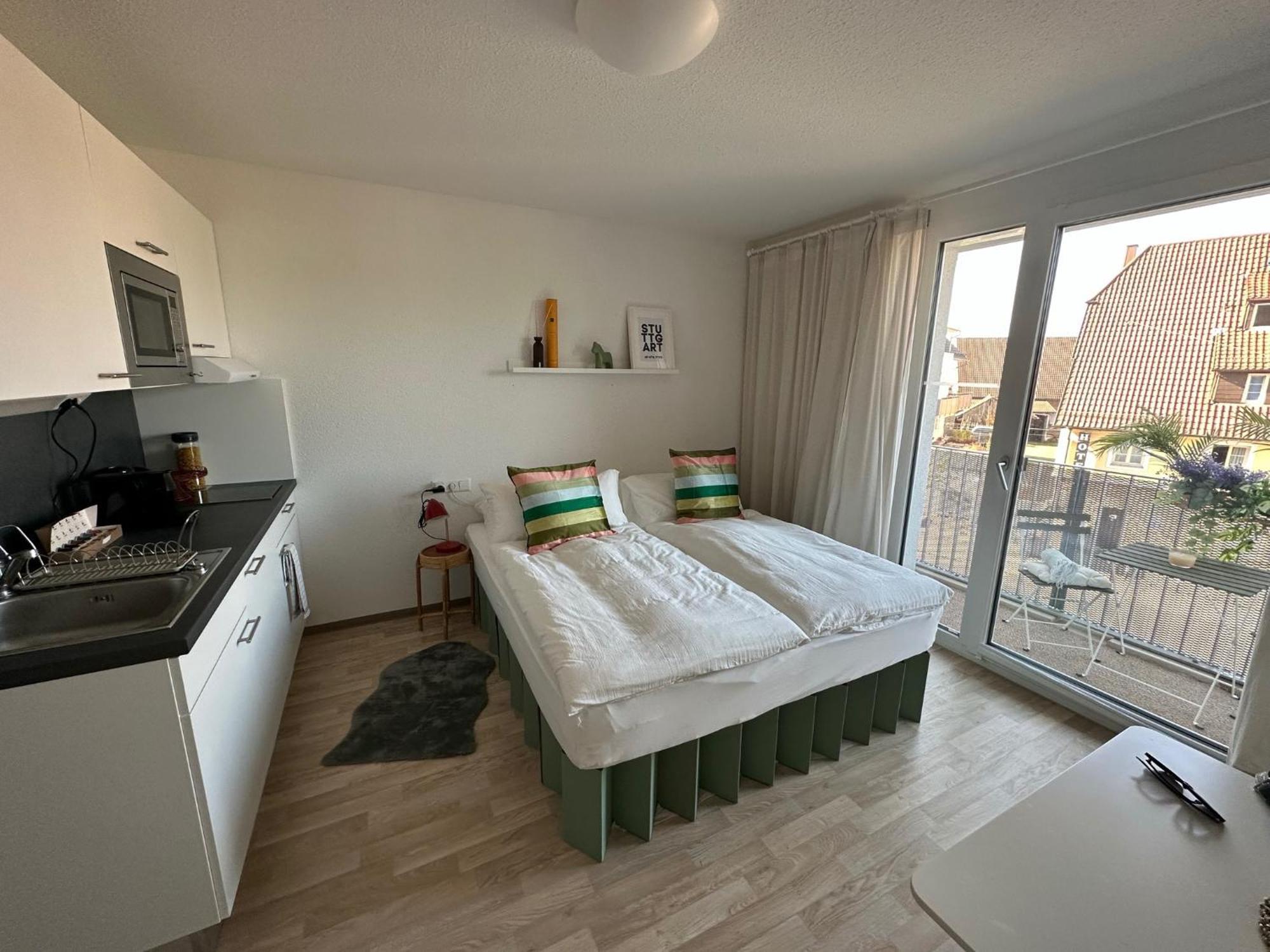 Stilvolles Und Modernes Appartement Mit Sonnigem Balkon In Flughafen- Und Messenaehe 31 Leinfelden-Echterdingen Luaran gambar
