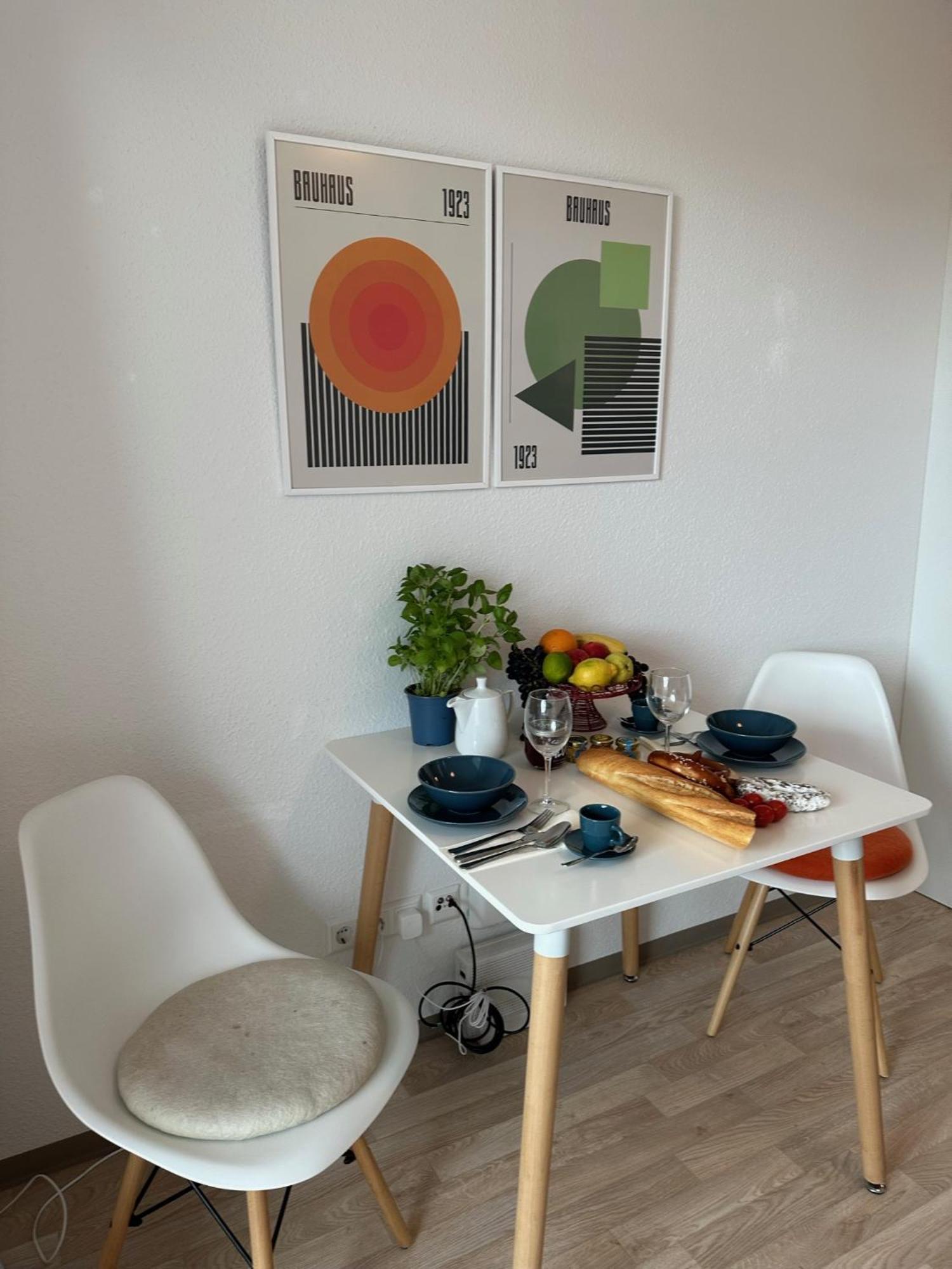 Stilvolles Und Modernes Appartement Mit Sonnigem Balkon In Flughafen- Und Messenaehe 31 Leinfelden-Echterdingen Luaran gambar